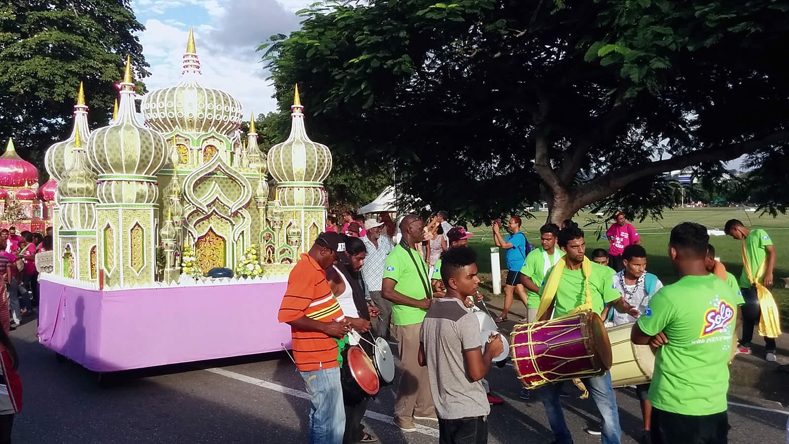 Colourfule tadja led by Tassa drummers