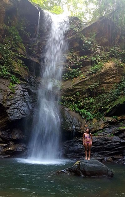 shalana-avocat-waterfall-1